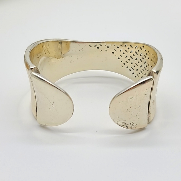 Brighton "GEO TWIRL SHINE" Hinged Bangle w Swarovski Crystals & Cut-Out Detail! - Picture 6 of 13